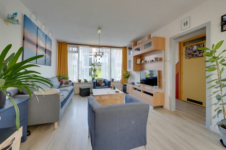 Foto 11 van Cornelis Roosstraat 9