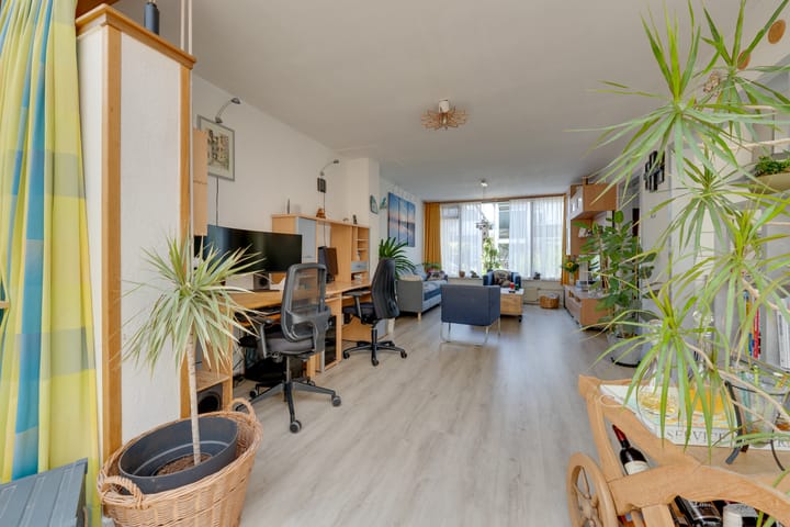 Foto 20 van Cornelis Roosstraat 9