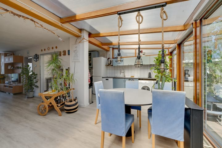 Foto 21 van Cornelis Roosstraat 9