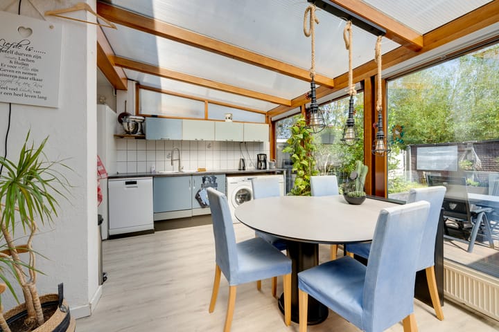 Foto 22 van Cornelis Roosstraat 9