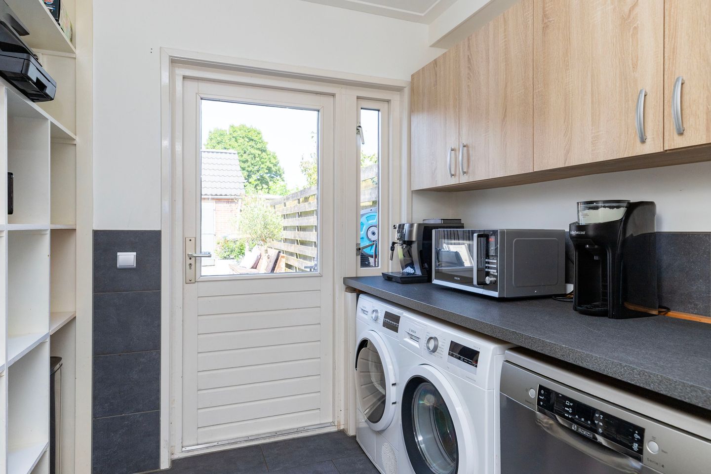 Photo 4 of Nobelstraat 46