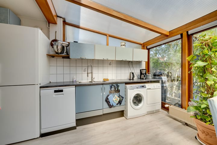 Foto 23 van Cornelis Roosstraat 9