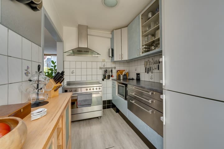 Foto 27 van Cornelis Roosstraat 9