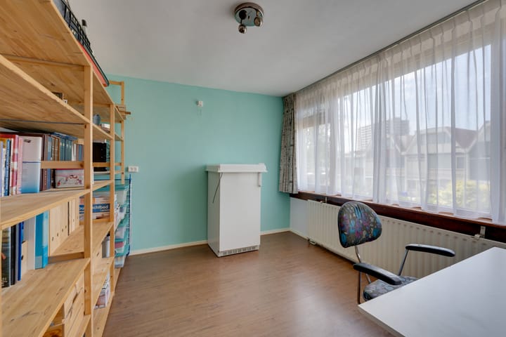 Foto 36 van Cornelis Roosstraat 9