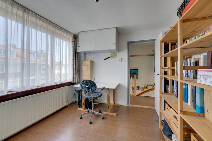 Foto 37 van Cornelis Roosstraat 9