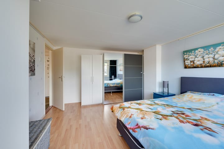 Foto 38 van Roelof Bootstraat 61