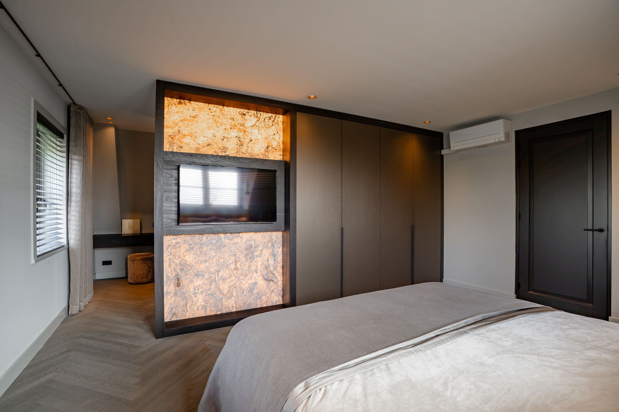 Photo 12 of 1e Kruisweg 17-B