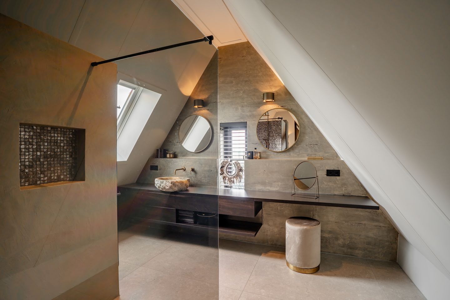 Photo 19 of 1e Kruisweg 17-B