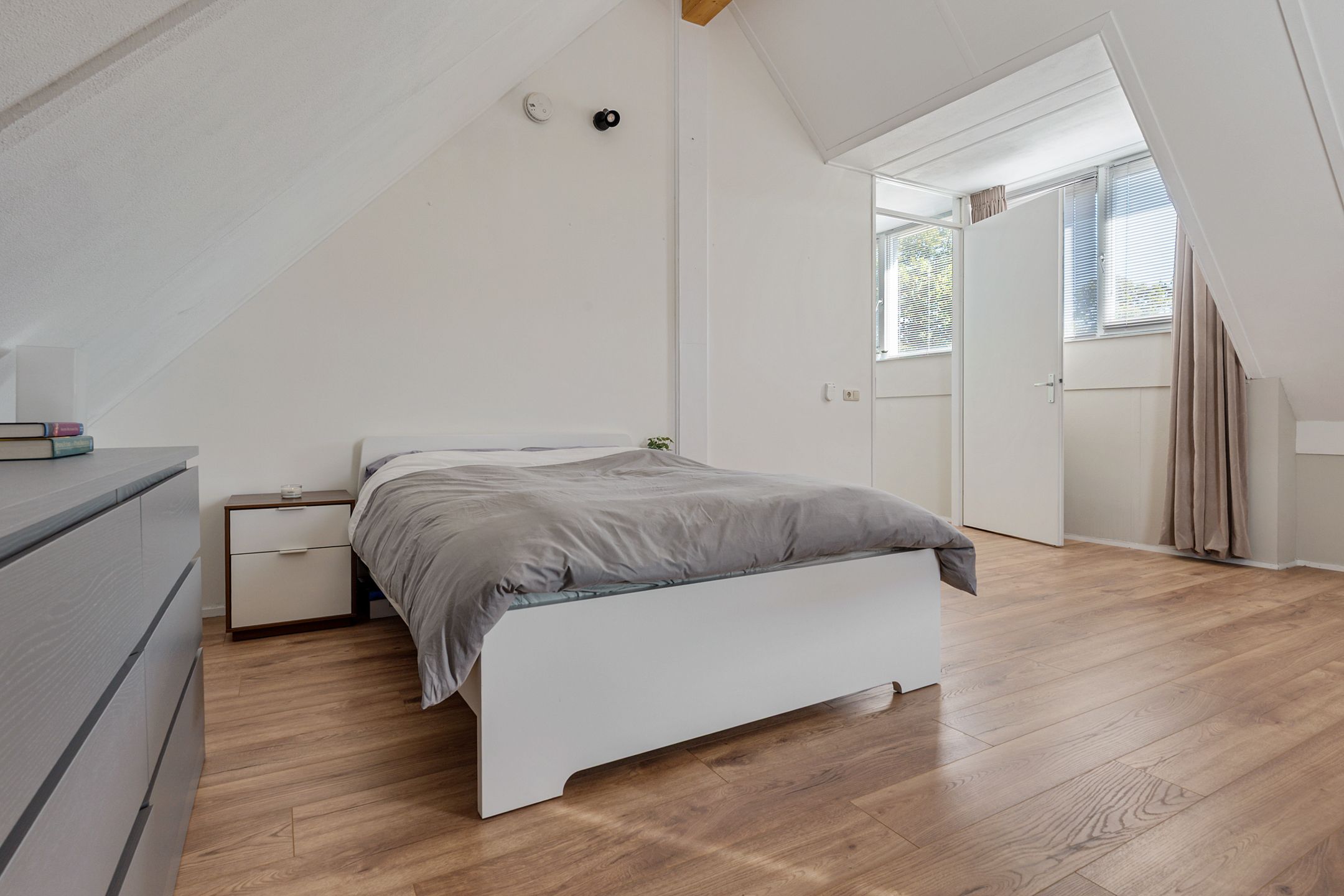 Photo 36 of Nicolaas Beetsstraat 11