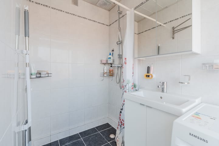 Foto 30 van Simon van Leeuwenstraat 30