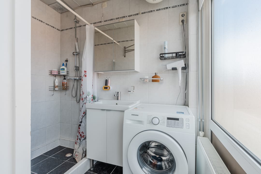 Photo 31 of Simon van Leeuwenstraat 30