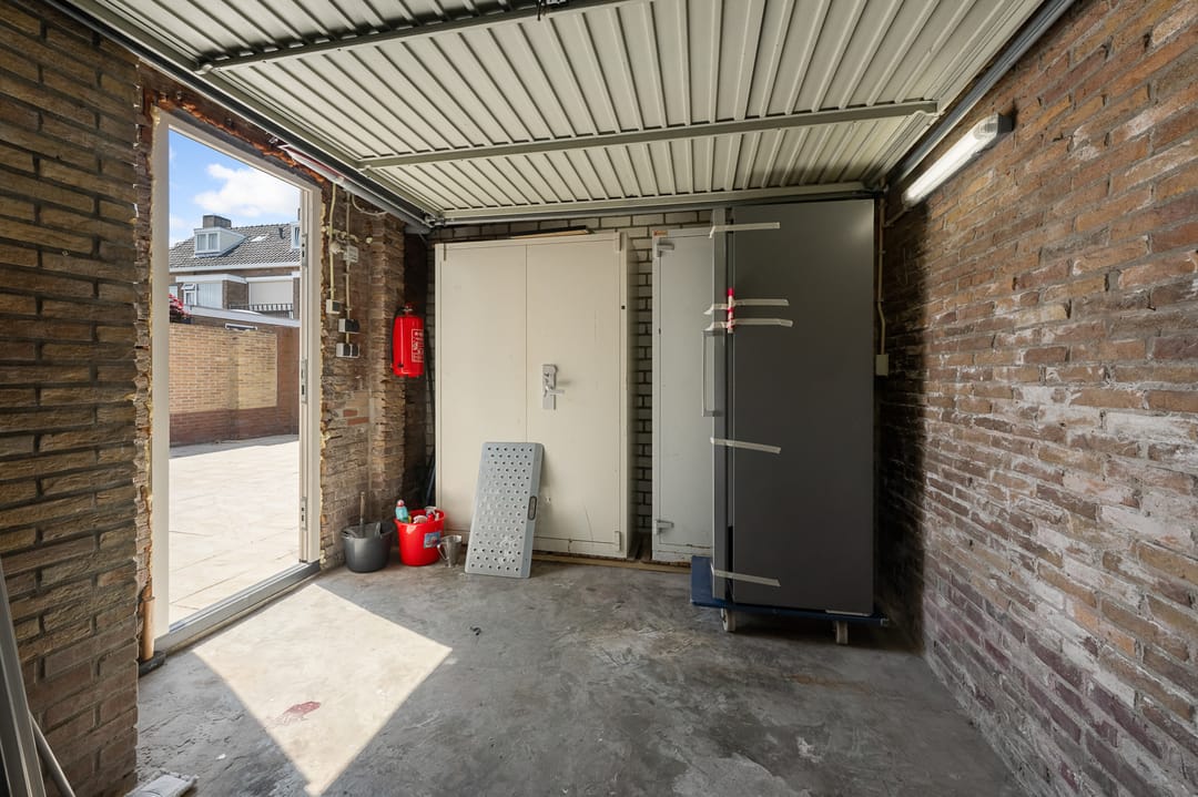 Photo 31 of Daltonstraat 9