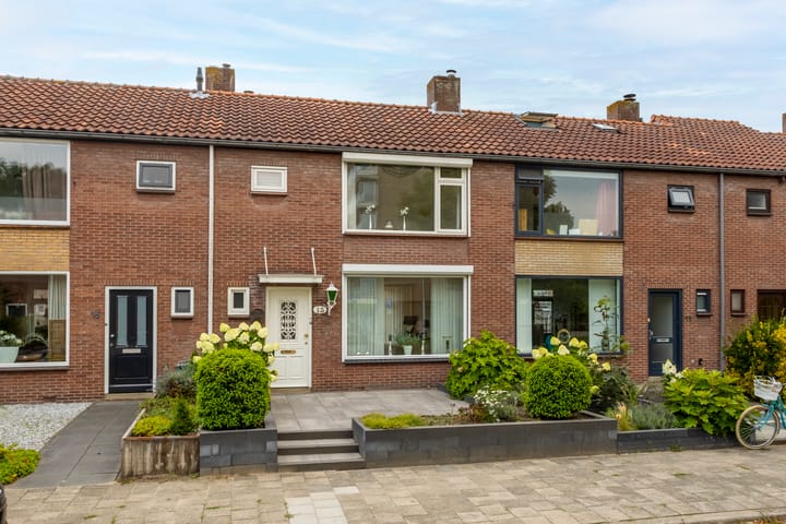 Foto 1 van Zwaluwstraat 13