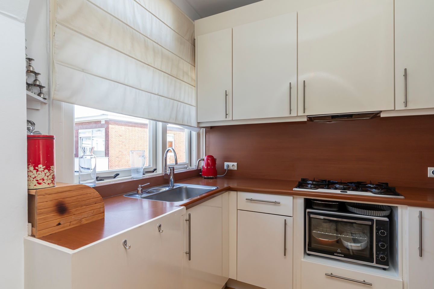 Photo 14 of Perenstraat 147