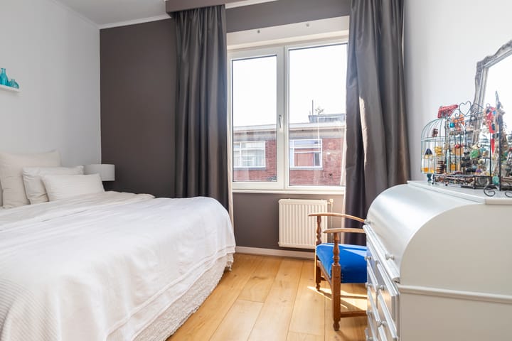 Foto 19 van Perenstraat 147