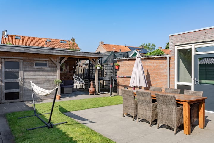 Photo 18 of Burgemeester Kosterstraat 8