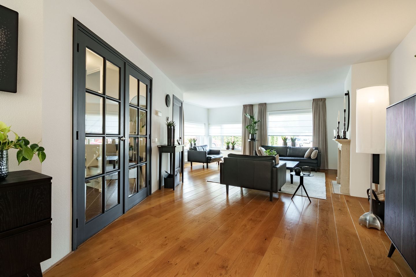 Photo 4 of Gerard Walschaphove 23