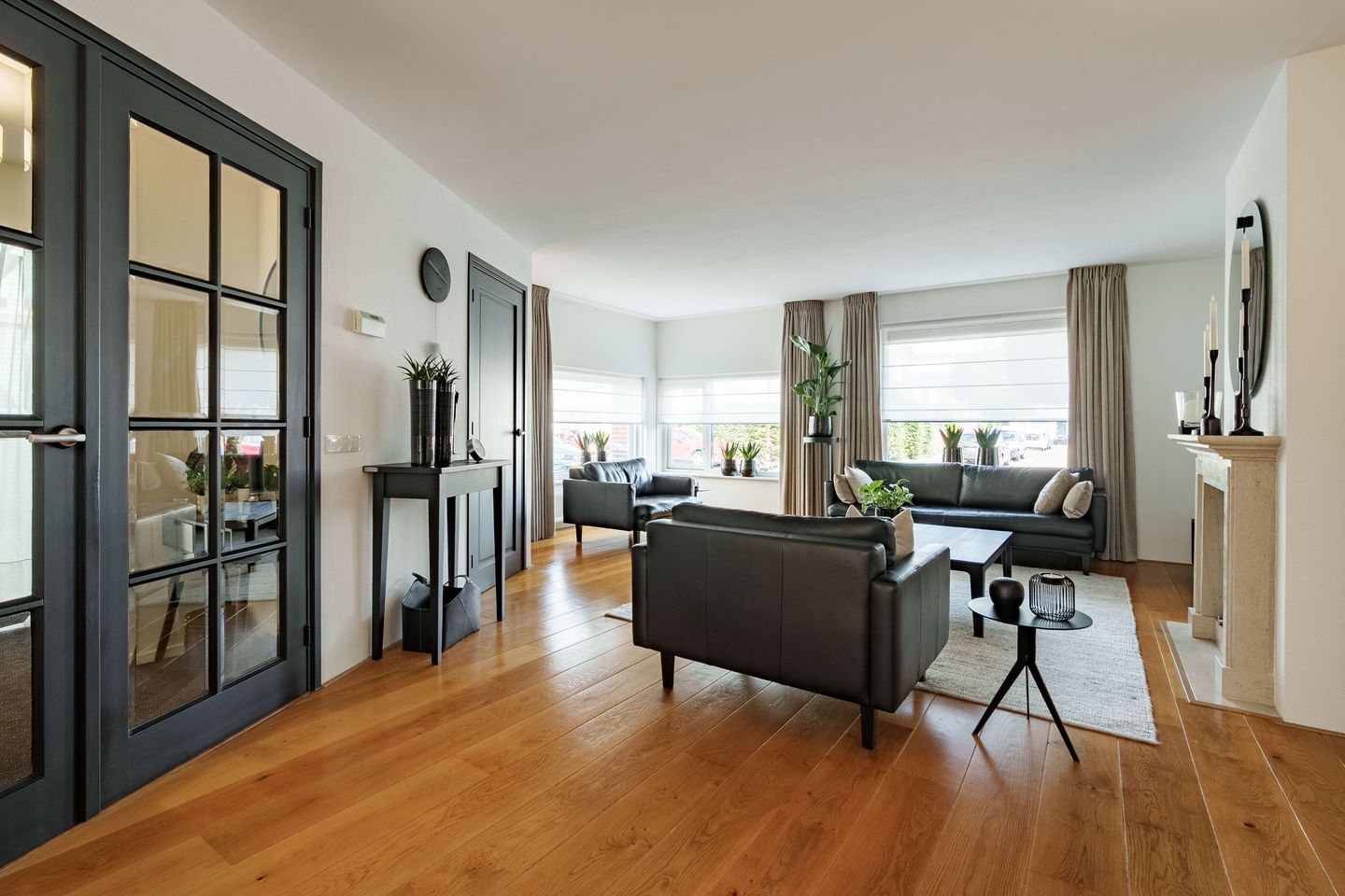 Photo 5 of Gerard Walschaphove 23