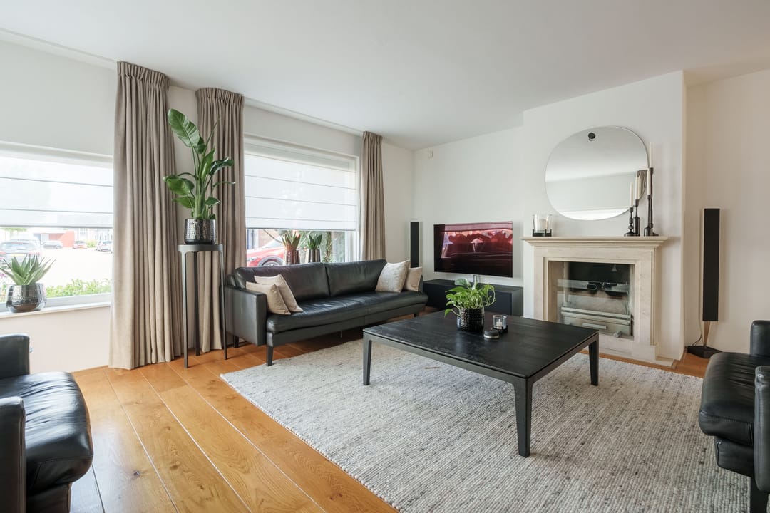 Photo 7 of Gerard Walschaphove 23