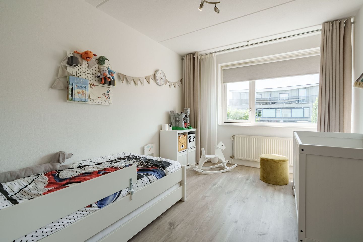 Photo 19 of Gerard Walschaphove 23