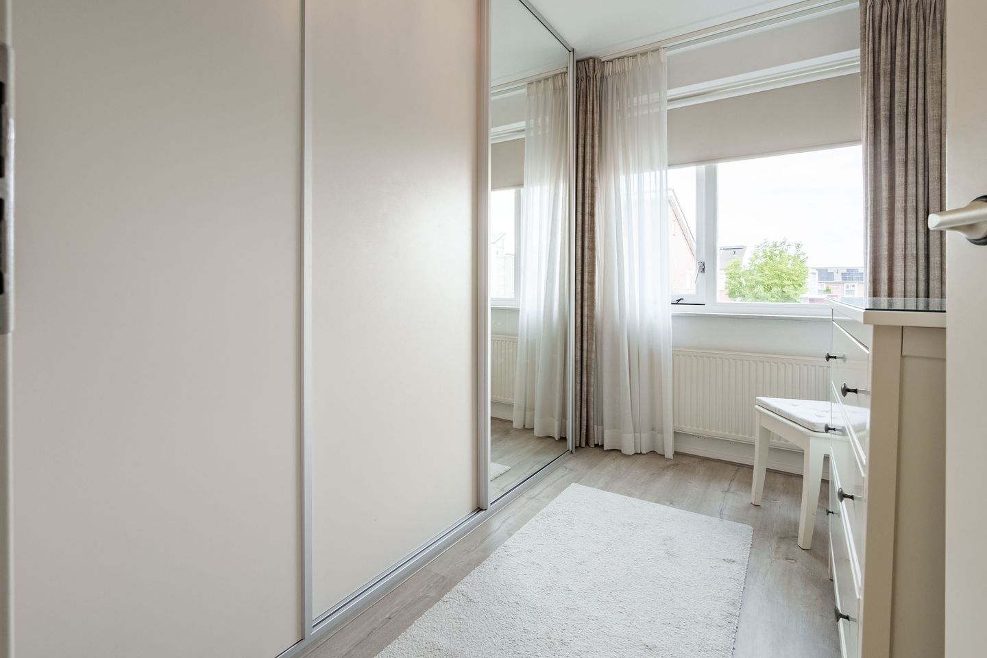 Photo 20 of Gerard Walschaphove 23