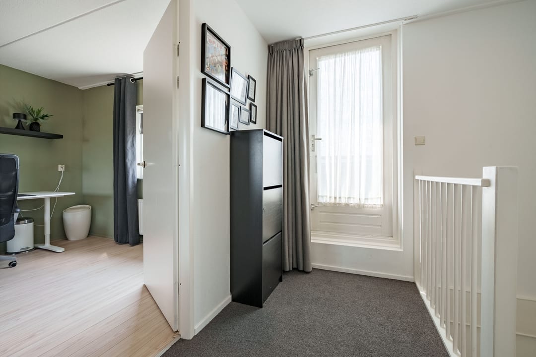 Photo 26 of Gerard Walschaphove 23