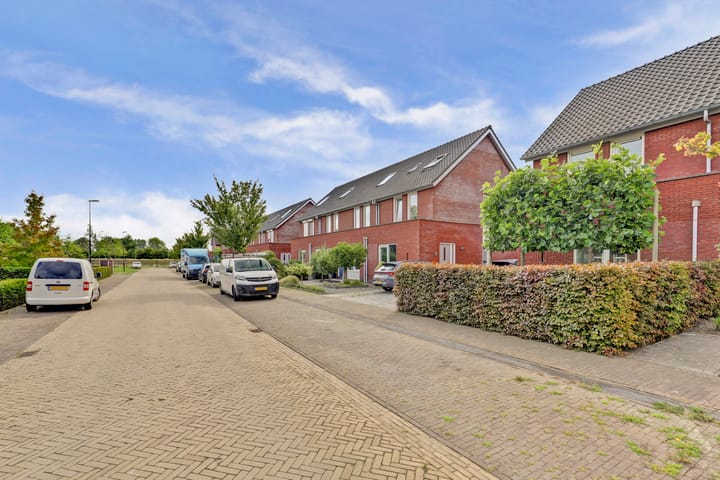 Foto 5 van Hoefbladstraat 64