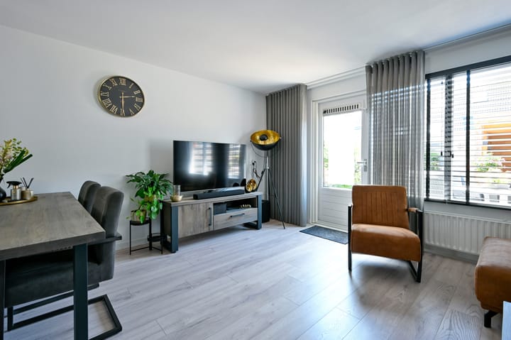 Foto 8 van Zwaluwenveld 40