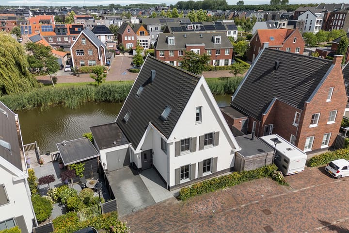 Foto 5 van Frits Zernikestraat 26