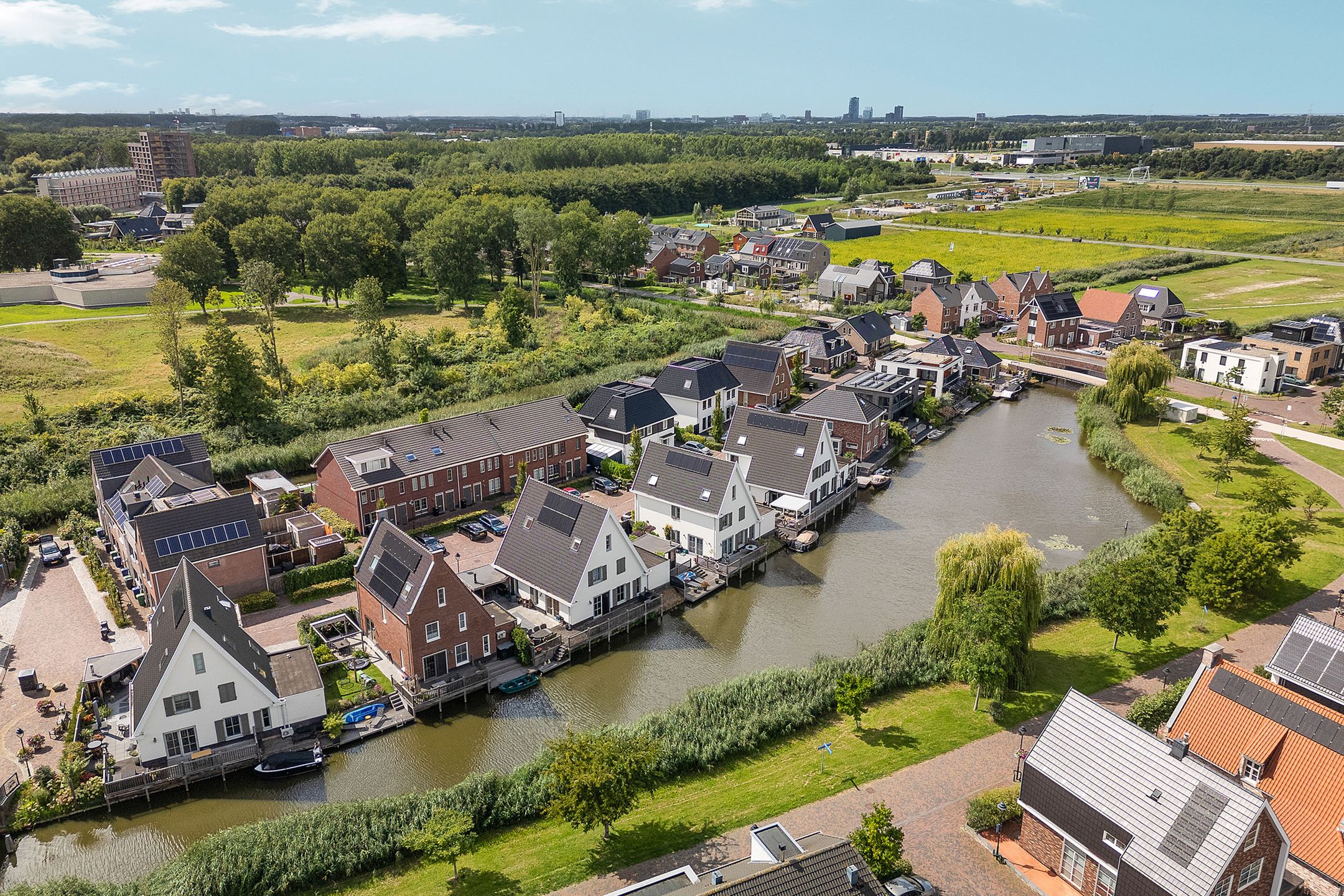 Foto 6 van Frits Zernikestraat 26