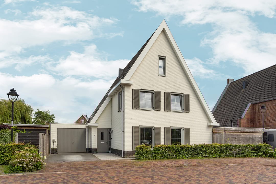 Foto 8 van Frits Zernikestraat 26