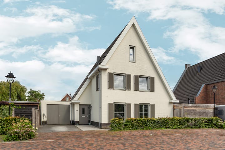 Foto 8 van Frits Zernikestraat 26