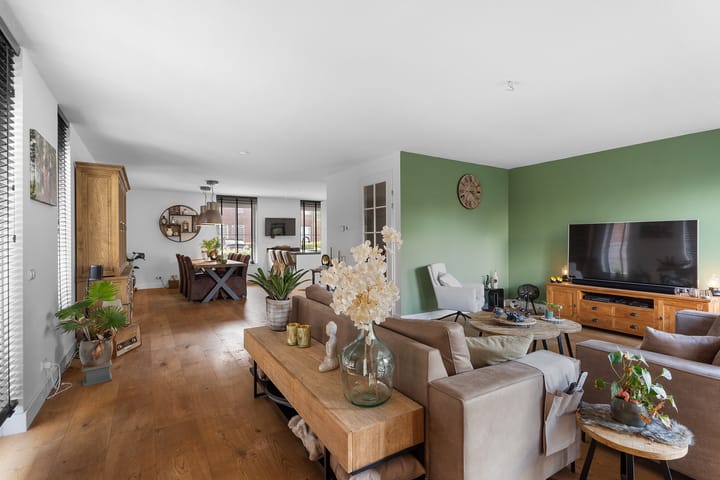 Foto 19 van Frits Zernikestraat 26