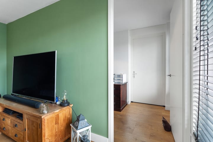 Foto 20 van Frits Zernikestraat 26