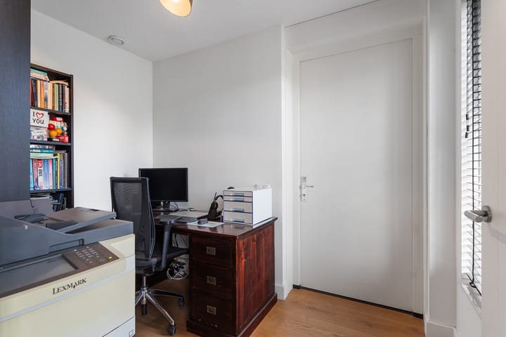 Foto 21 van Frits Zernikestraat 26