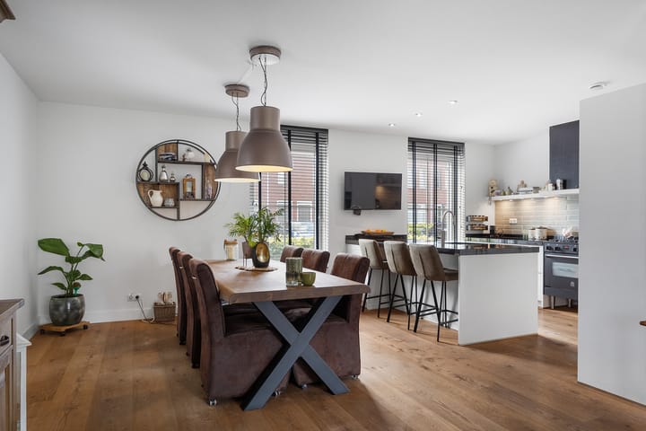 Foto 25 van Frits Zernikestraat 26