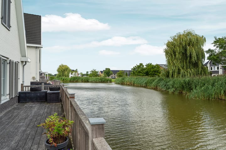 Foto 61 van Frits Zernikestraat 26