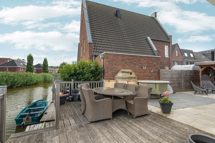 Foto 62 van Frits Zernikestraat 26