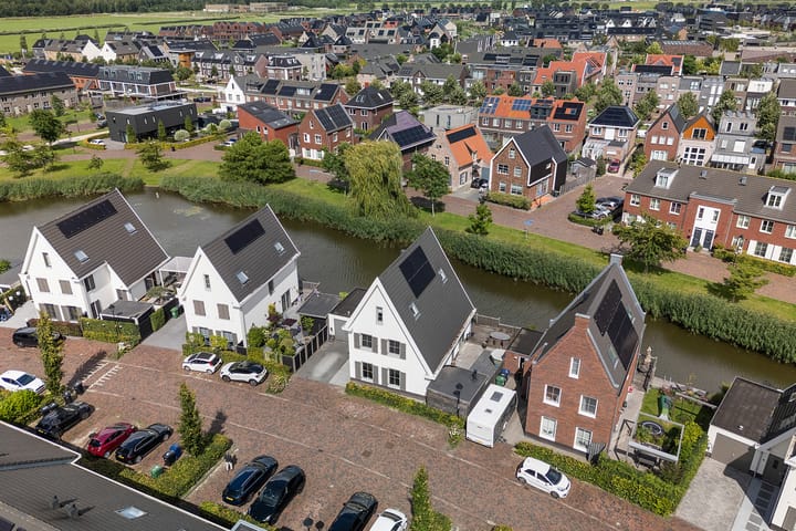 Foto 70 van Frits Zernikestraat 26