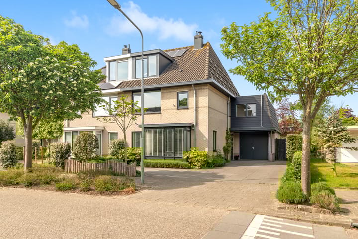 Foto 1 van Roelat 46