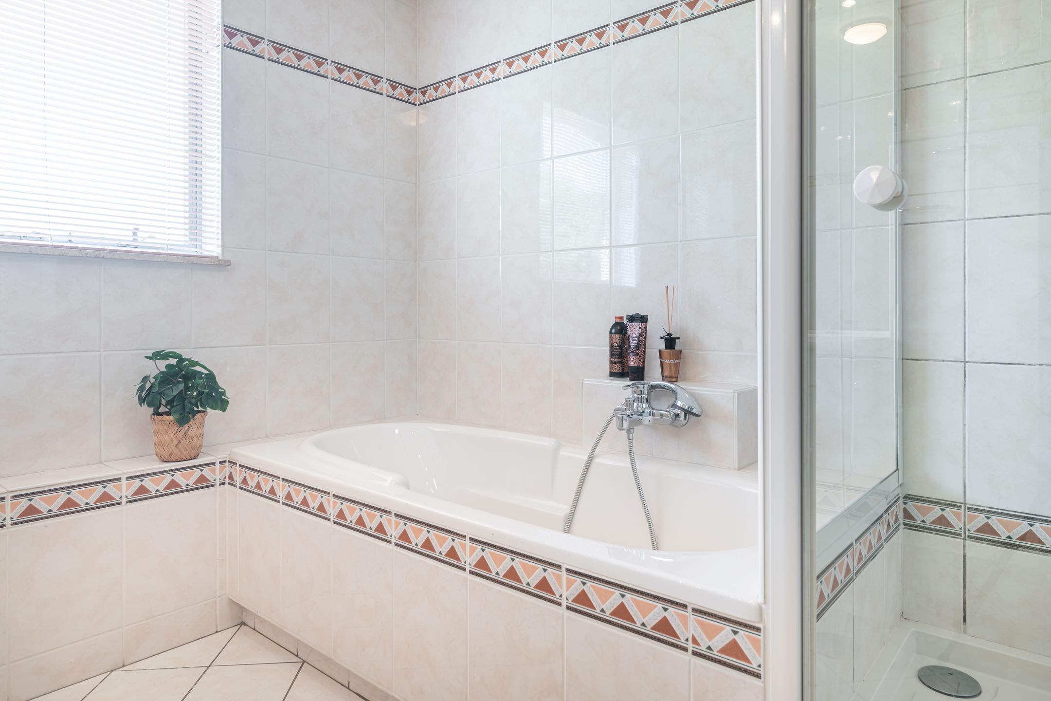 Photo 18 of Odenveltlaan 12