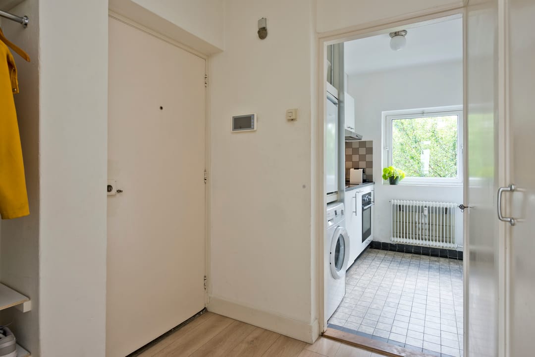 Foto 17 van Burgemeester Weertsstraat 3-2