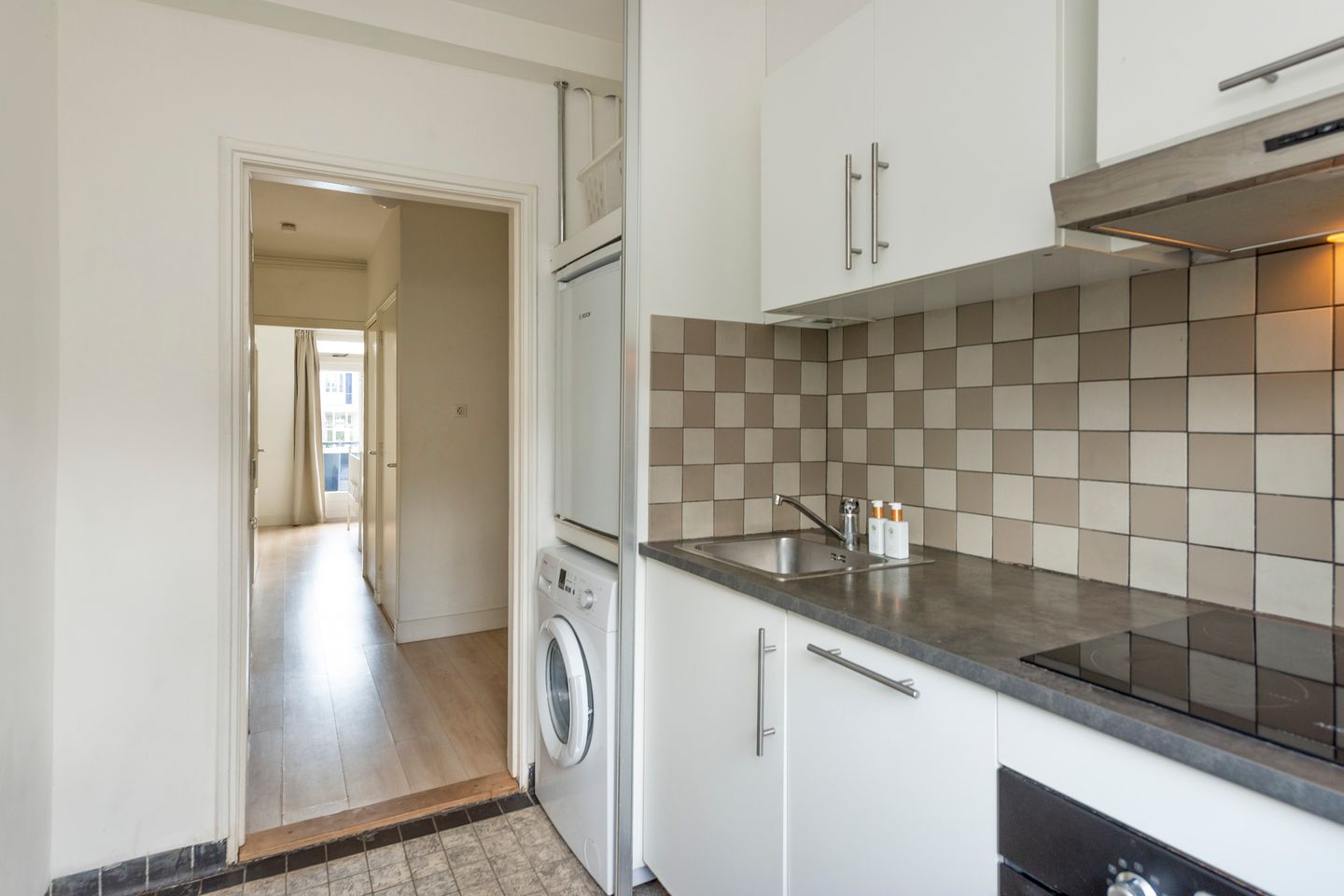 Foto 19 van Burgemeester Weertsstraat 3-2