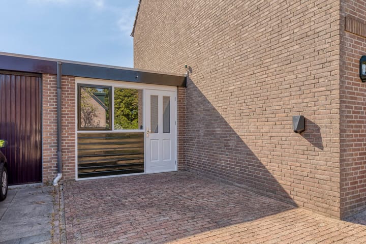 Foto 39 van Tjadenweg 37