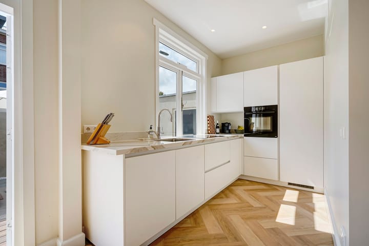 Photo 17 of Rozenstraat 7