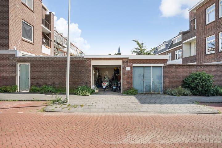 Photo 32 of Rozenstraat 7