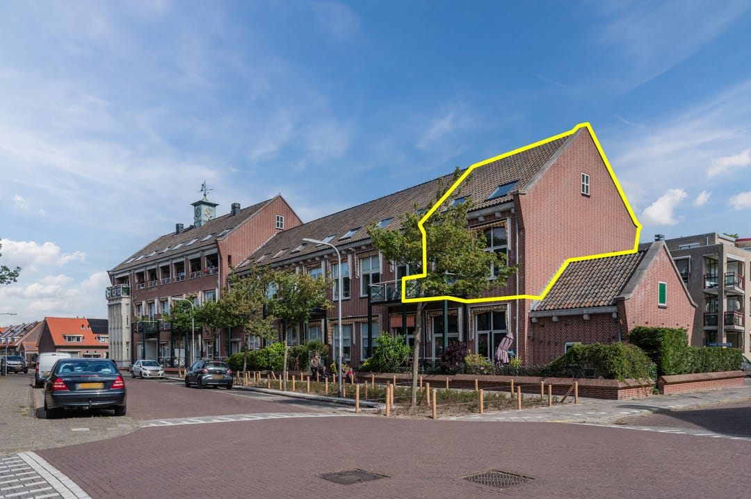 Foto 1 van M.H. Tromphof 20