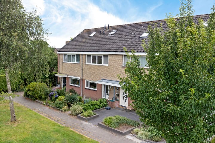 Photo 32 of Hoxma 54