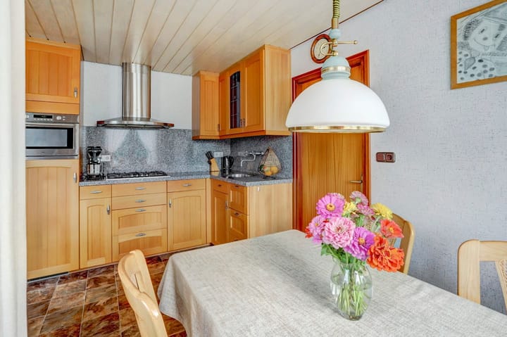 Photo 10 of Kanaaldijk 14