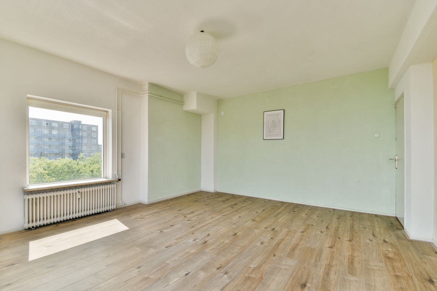 Foto 10 van Oostplein 145